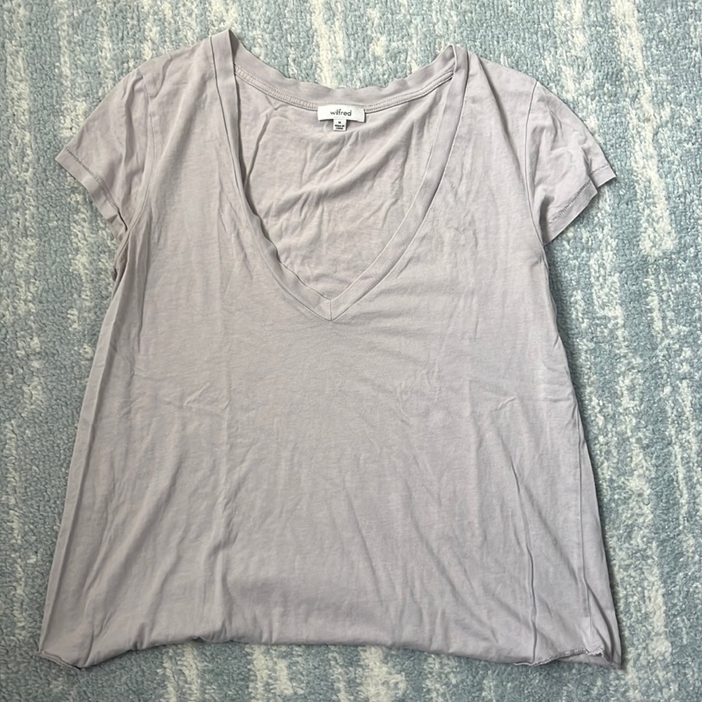 Wilfred Taupe v-neck in Medium